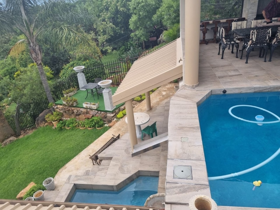 5 Bedroom Property for Sale in Meerhof North West